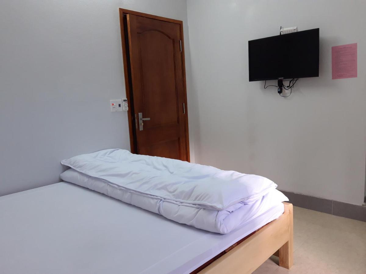 Nha Nghi T&T Hotel Донг Ван Екстериор снимка