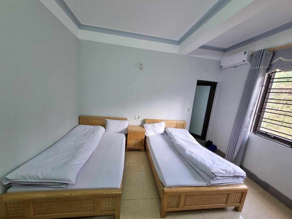Nha Nghi T&T Hotel Донг Ван Екстериор снимка