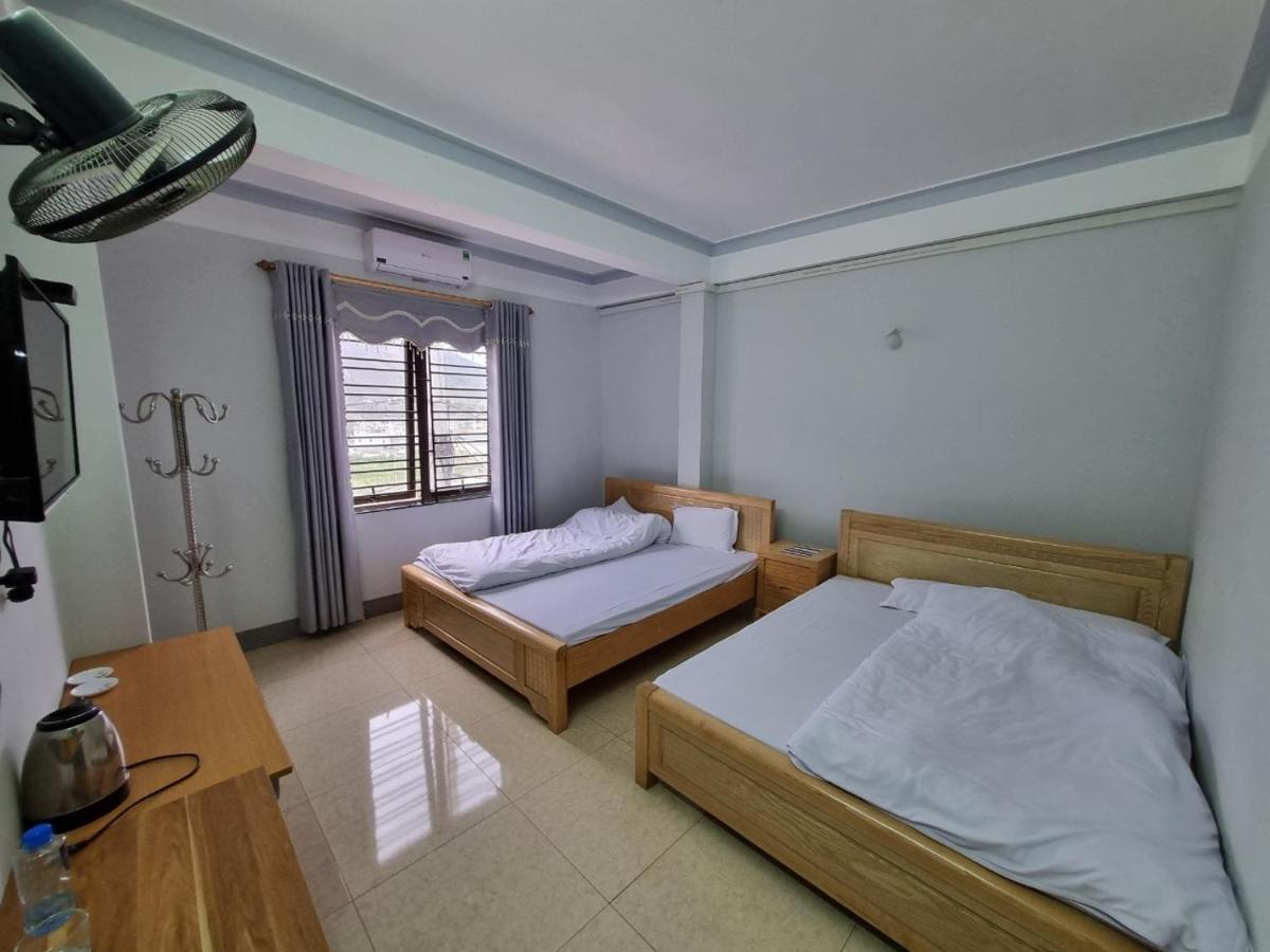Nha Nghi T&T Hotel Донг Ван Екстериор снимка