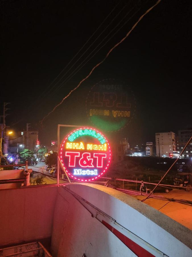 Nha Nghi T&T Hotel Донг Ван Екстериор снимка